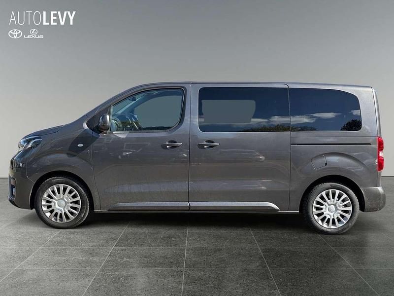 Gebraucht Toyota Proace Verso 177 PS (130 kW) 2023 Grau Kombi