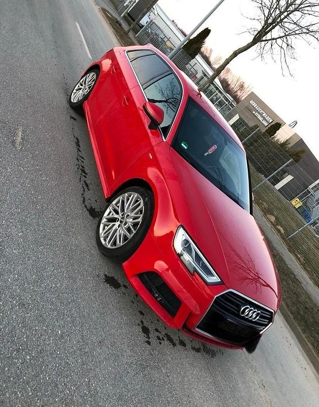 Gebraucht Audi A3 Sportback 150 PS (110 kW) 2017 Rot Kleinwagen