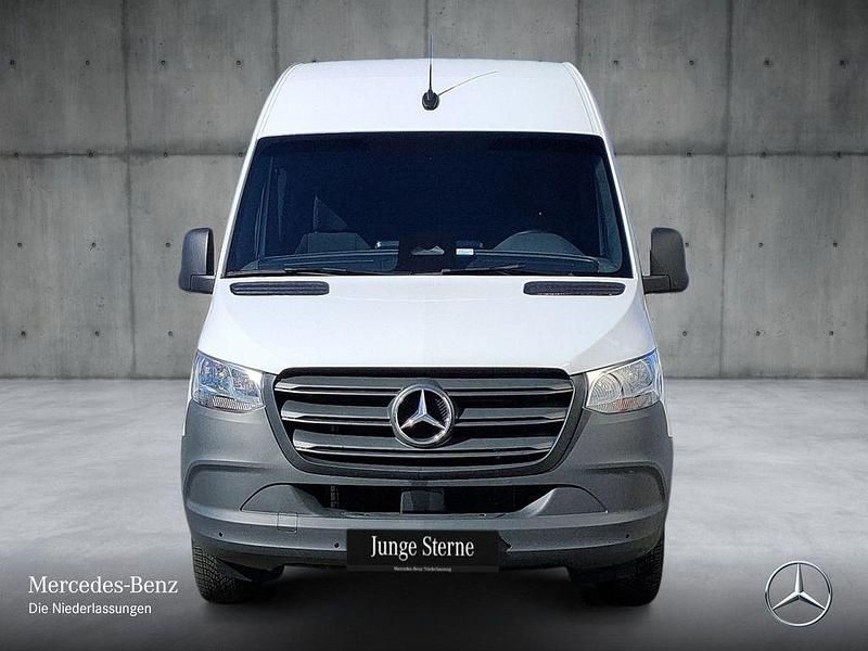 Używany Mercedes Sprinter 170 KM (125 kW) 2025 Biały Van