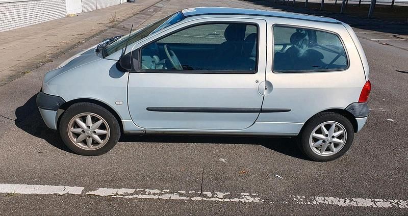 Gebraucht Renault Twingo 58 PS (42 kW) 2005 Silber Kleinwagen
