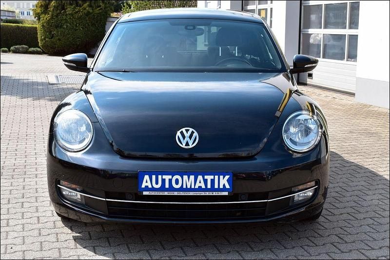 Gebraucht VW Beetle Design 105 PS (77 kW) 2014 Schwarz Kleinwagen