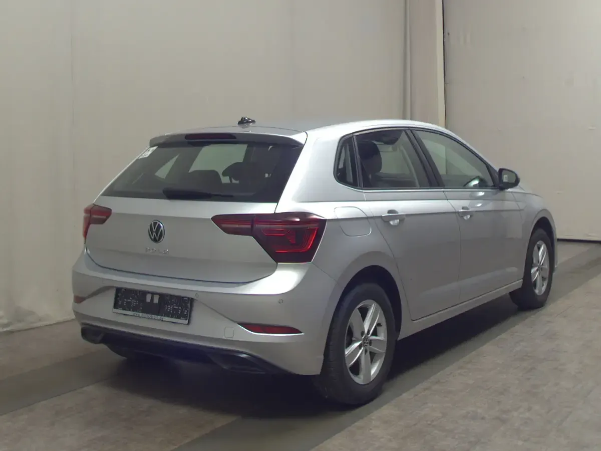 Gebraucht VW Polo Style 110 PS (80 kW) 2022 Grau Kleinwagen