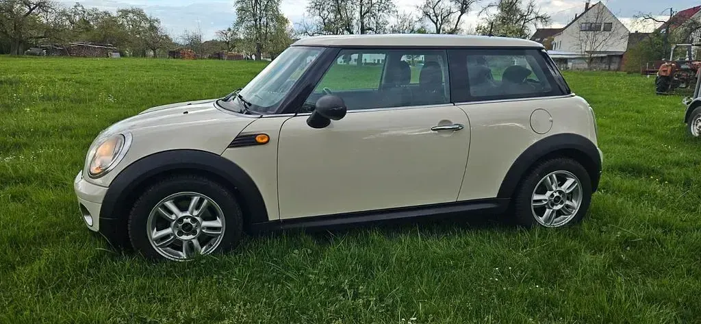 Brugt Mini ONE 95 HK (69 kW) 2009 Hvid Hatchback