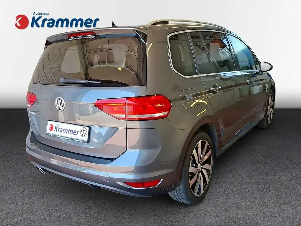 Gebraucht VW Touran Highline 190 PS (139 kW) 2018 Grau Van / Kleinbus