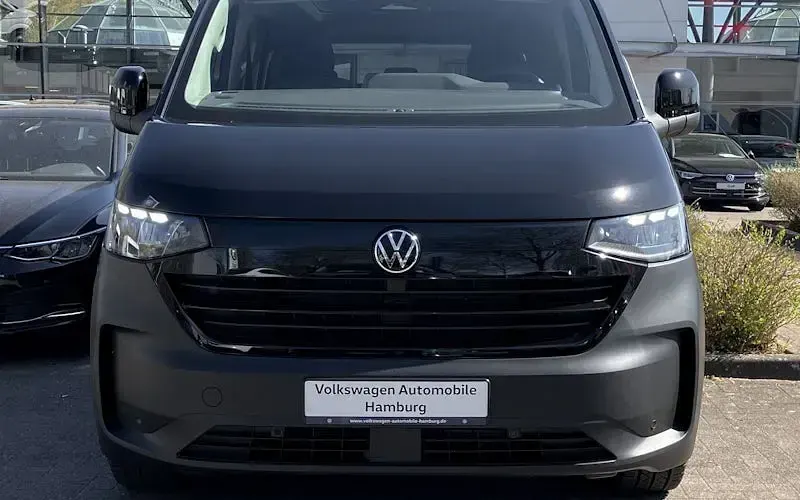 Neu VW Caravelle Life 150 PS (110 kW) 2025 Schwarz Van