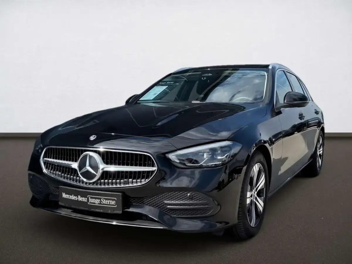 Gebraucht Mercedes C200 Avantgarde 163 PS (119 kW) 2024 Schwarz uni Kombi