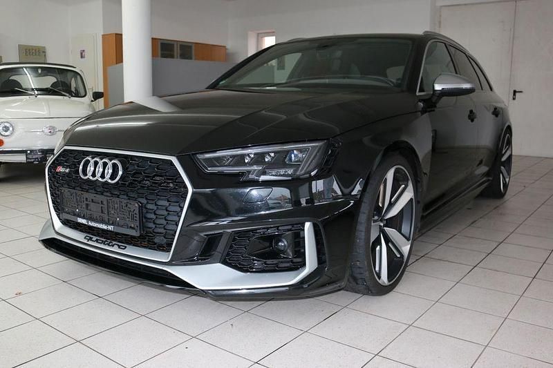 Schwarz Gebraucht 2018 Audi RS4 Ambiente Kombi | 46.900 € (Fairer Preis) - Bild 1/4