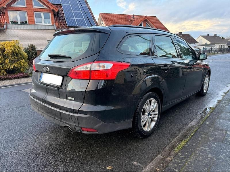Gebraucht Ford Focus 150 PS (110 kW) 2013 Schwarz Kombi