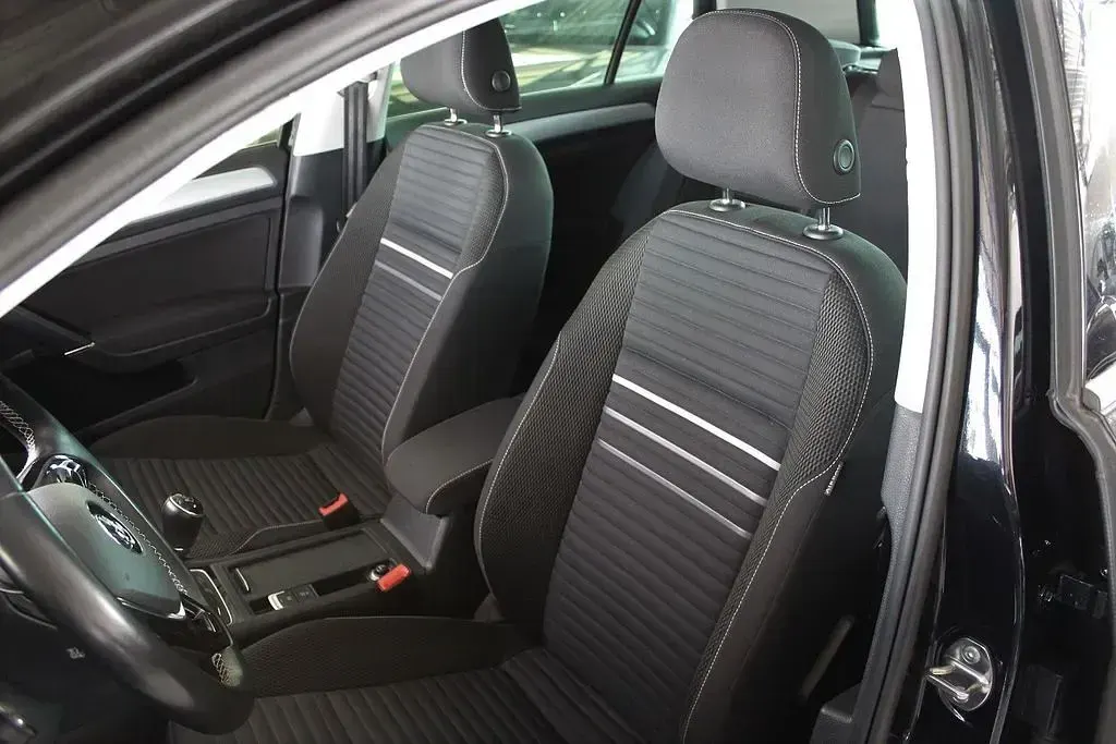 Gebraucht VW Golf VII Cup 86 PS (63 kW) 2015 Schwarz Limousine