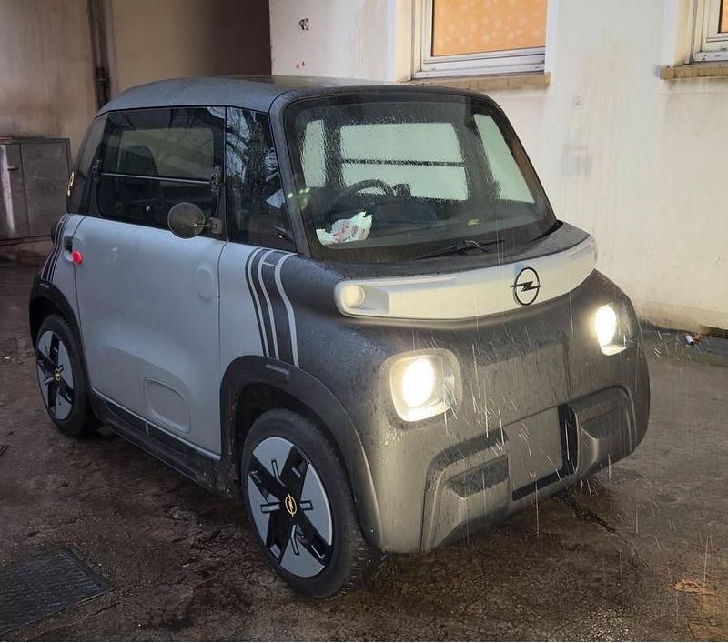 Grau Gebraucht 2023 Opel Rocks-e Rocks Kleinwagen | 6.600 € - Bild 1/4