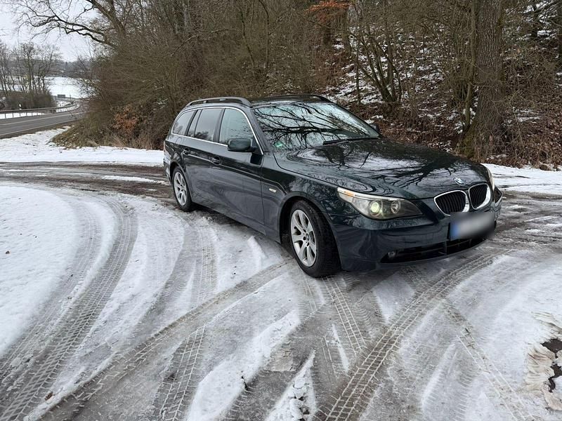Gebraucht BMW 525 177 PS (130 kW) 2005 Grün Kombi