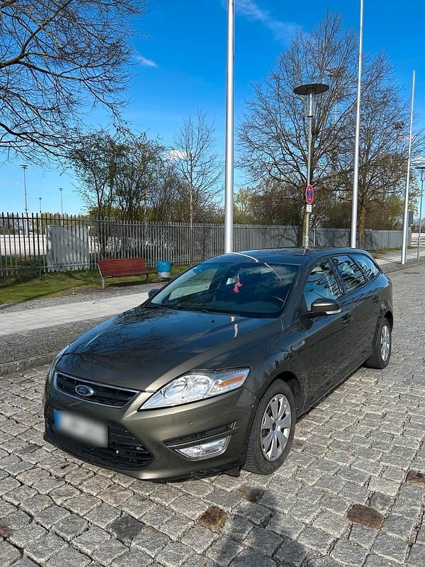 Gebraucht Ford Mondeo 140 PS (102 kW) 2011 Grün Kombi