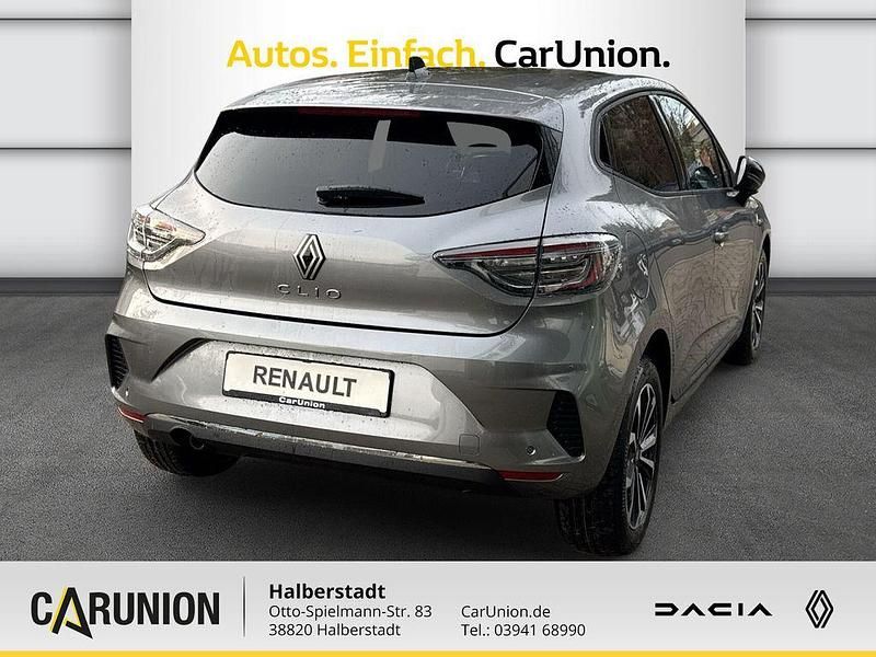Neu Renault Clio V 91 PS (66 kW) 2025 Rafalgrau metallic Limousine
