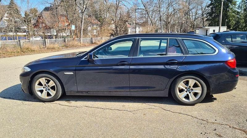 Gebraucht BMW 520 Efficient Dynamics 184 PS (135 kW) 2013 Blau Kombi