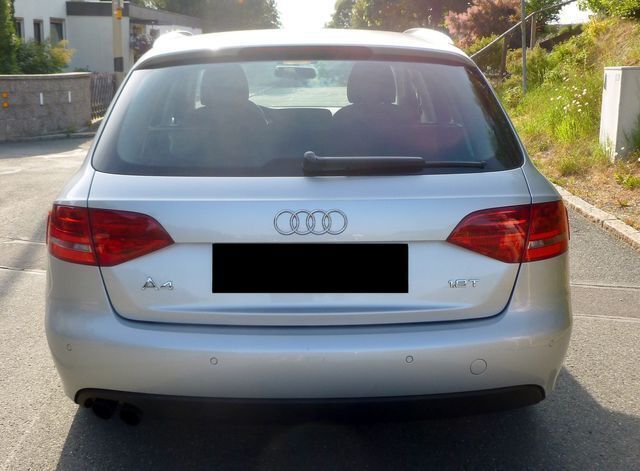 Gebraucht Audi A4 Attraction 160 PS (117 kW) 2008 Silber metallic Kombi