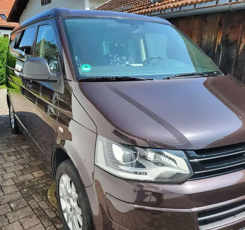 Gebraucht VW T5 Beach 179 PS (131 kW) 2011 Braun Van