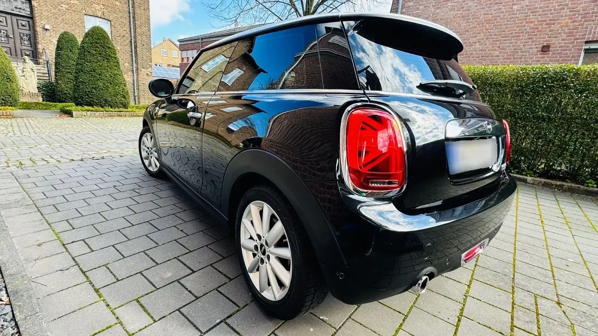 Occasion Mini Cooper D 116 ch (85 kW) 2018 Noir Citadine