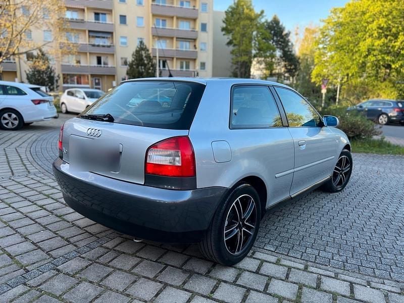 Occasion Audi A3 101 ch (74 kW) 2002 Gris Citadine