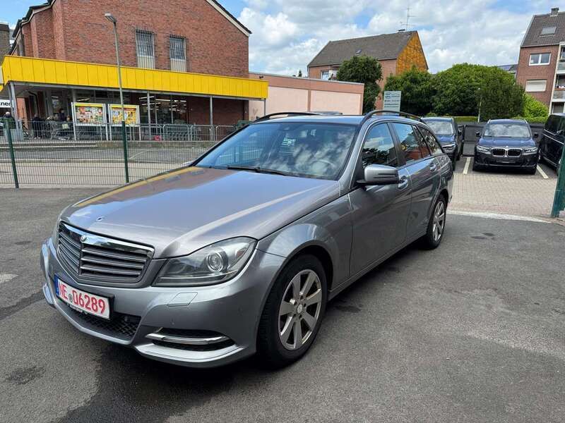 Palladiumsilber metalliclack Gebraucht 2012 Mercedes C220 Kombi | 4.850 € (Fairer Preis) - Bild 1/4