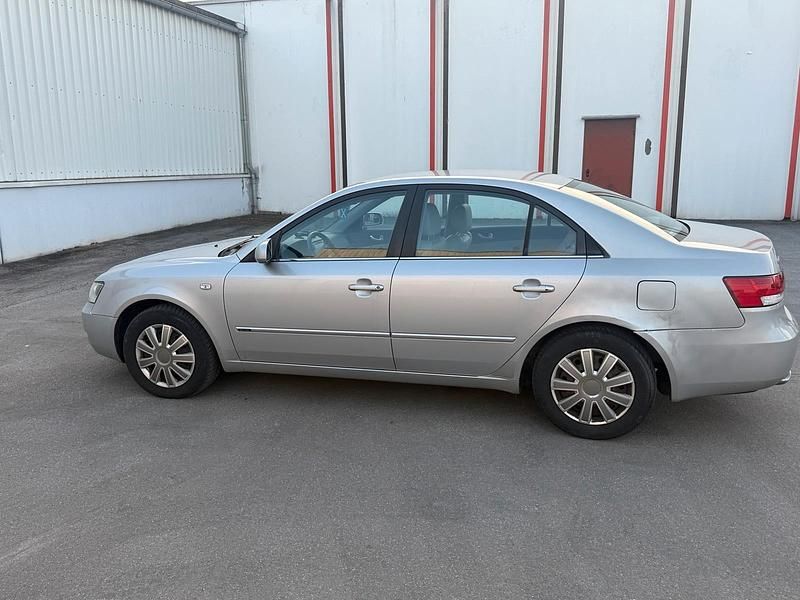 Gebraucht Hyundai Sonata 235 PS (172 kW) 2006 Grau Limousine