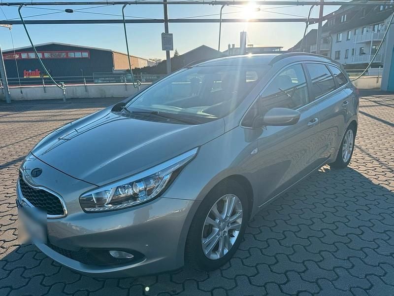 Second-hand Kia Ceed 136 CP (100 kW) 2013 Hatchback