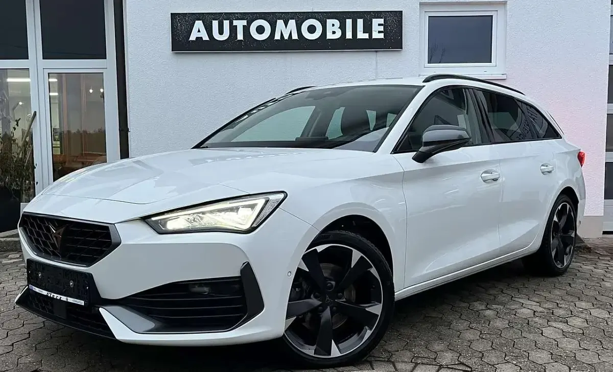 Usata Cupra Leon 150 CV (110 kW) 2024 Bianco Station wagon