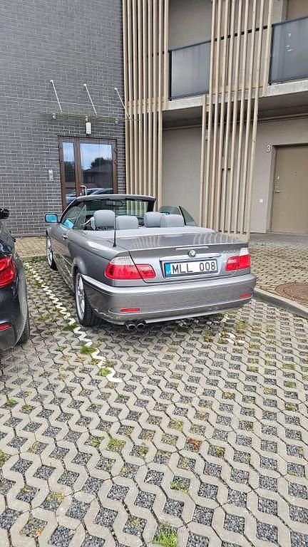 Gebraucht BMW 330 231 PS (169 kW) 2004 Silber Cabrio