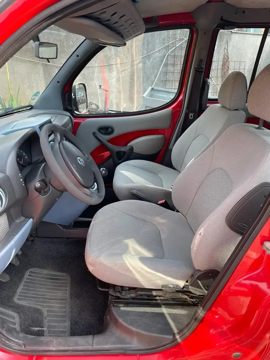 Gebraucht Fiat Doblò 65 PS (47 kW) 2005 Rot Van / Kleinbus