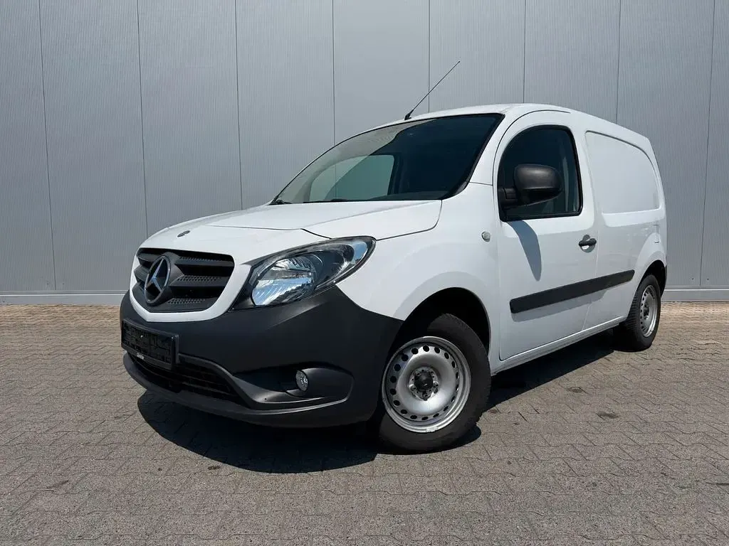 Gebraucht Mercedes Citan 108 75 PS (55 kW) 2017 Weiß Van / Kleinbus