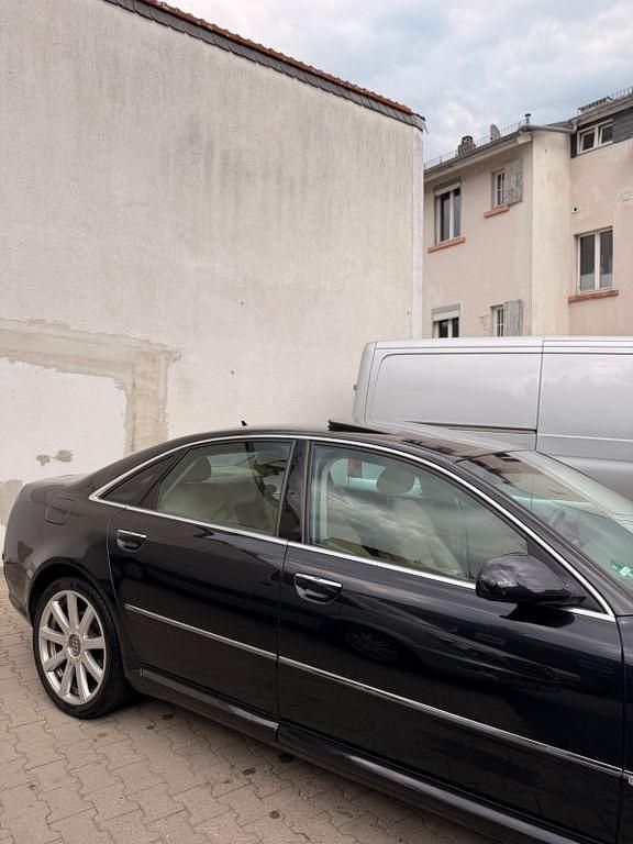 Second-hand Audi A8 334 CP (245 kW) 2004 Negru Berlinǎ
