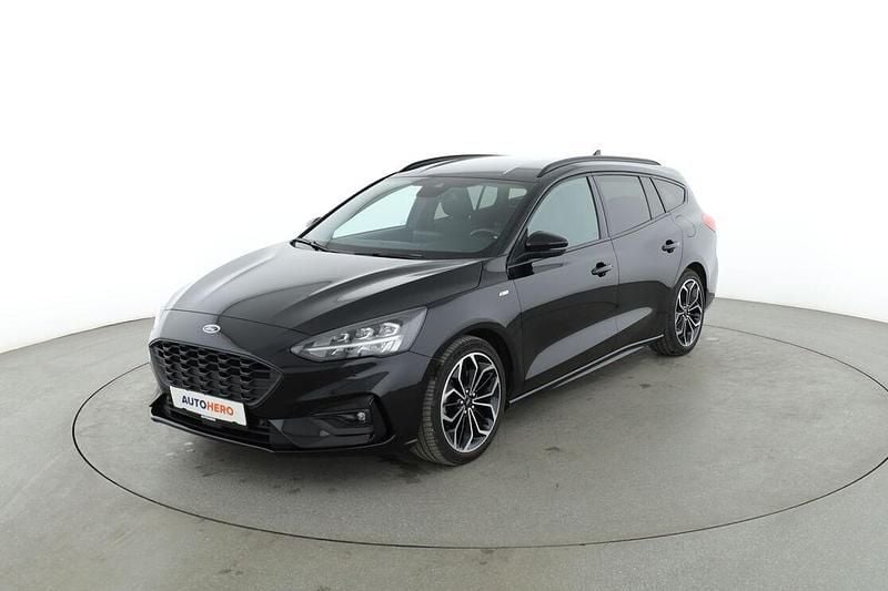 Schwarz Gebraucht 2020 Ford Focus ST-Line Kombi | 18.970 € (Fairer Preis) - Bild 1/3