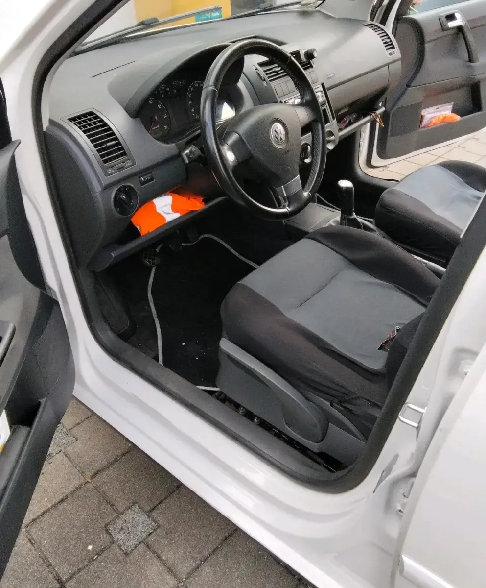Gebraucht VW Polo 80 PS (58 kW) 2009 Weiß Kleinwagen