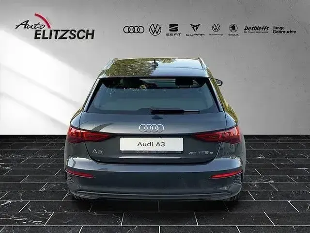 Gebraucht Audi A3 Sportback e-tron Ambiente 150 PS (110 kW) 2025 Andere Kleinwagen