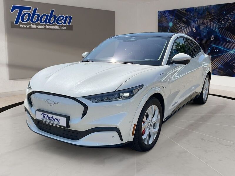 Weiß Gebraucht 2022 Ford Mustang Mach-E SUV | 37.980 € (Superpreis) - Bild 1/4