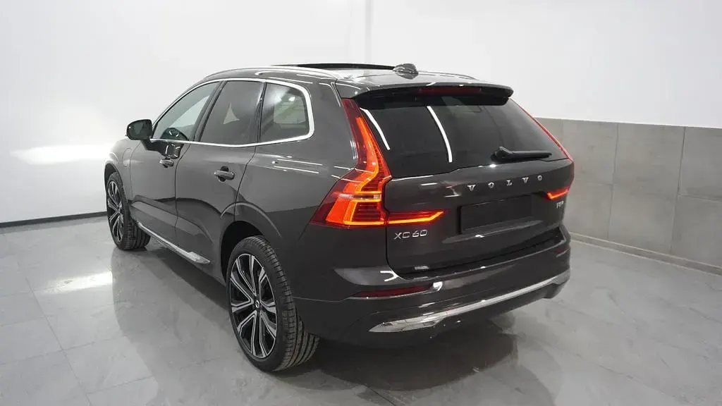Gebraucht Volvo XC60 Plus 455 PS (334 kW) 2025 Grau SUV