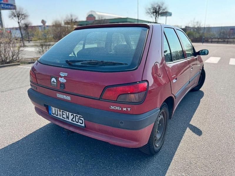 Gebraucht Peugeot 306 101 PS (74 kW) 1995 Rot Limousine
