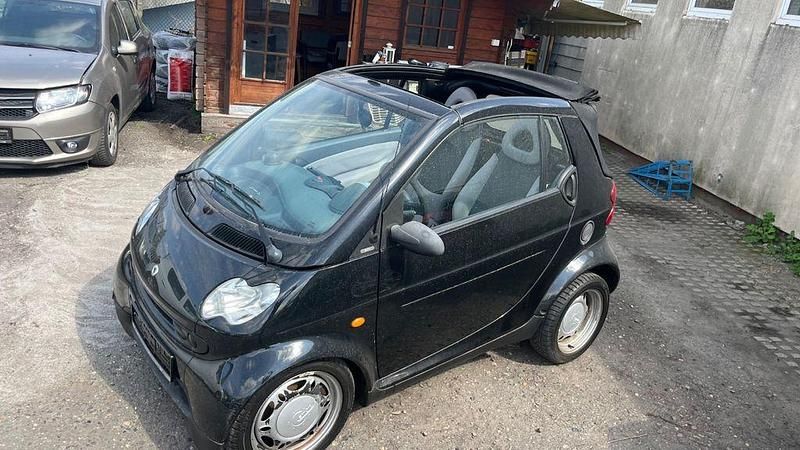 Gebraucht Smart ForTwo Cabrio Basis 61 PS (44 kW) 2007 Schwarz Cabrio