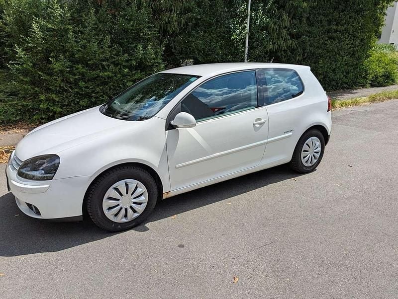Weiß Gebraucht 2008 VW Golf VI Edition Limousine | 3.500 € (Guter Preis) - Bild 1/4