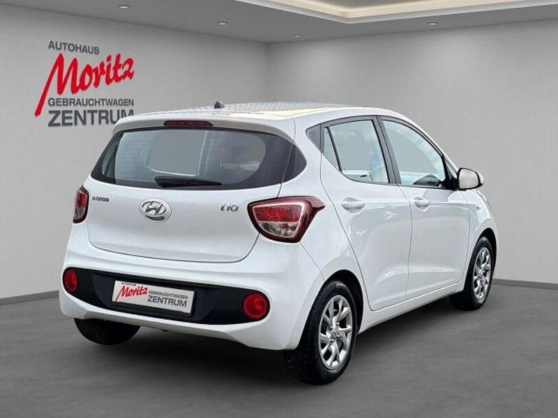 Gebraucht Hyundai i10 Trend 67 PS (49 kW) 2017 Weiss Kleinwagen