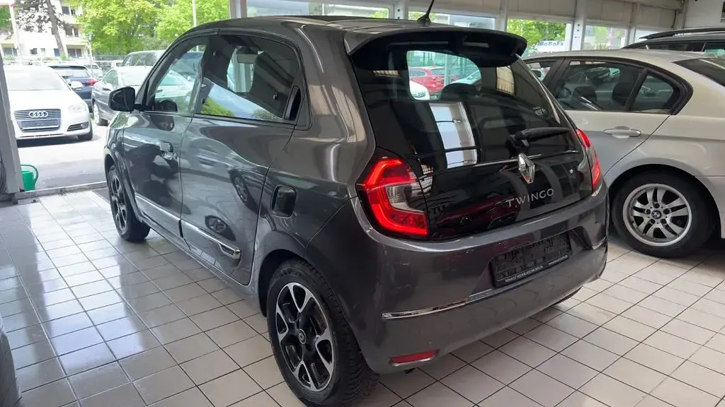 Używany Renault Twingo Intens 92 KM (67 kW) 2019 Szary Hatchback