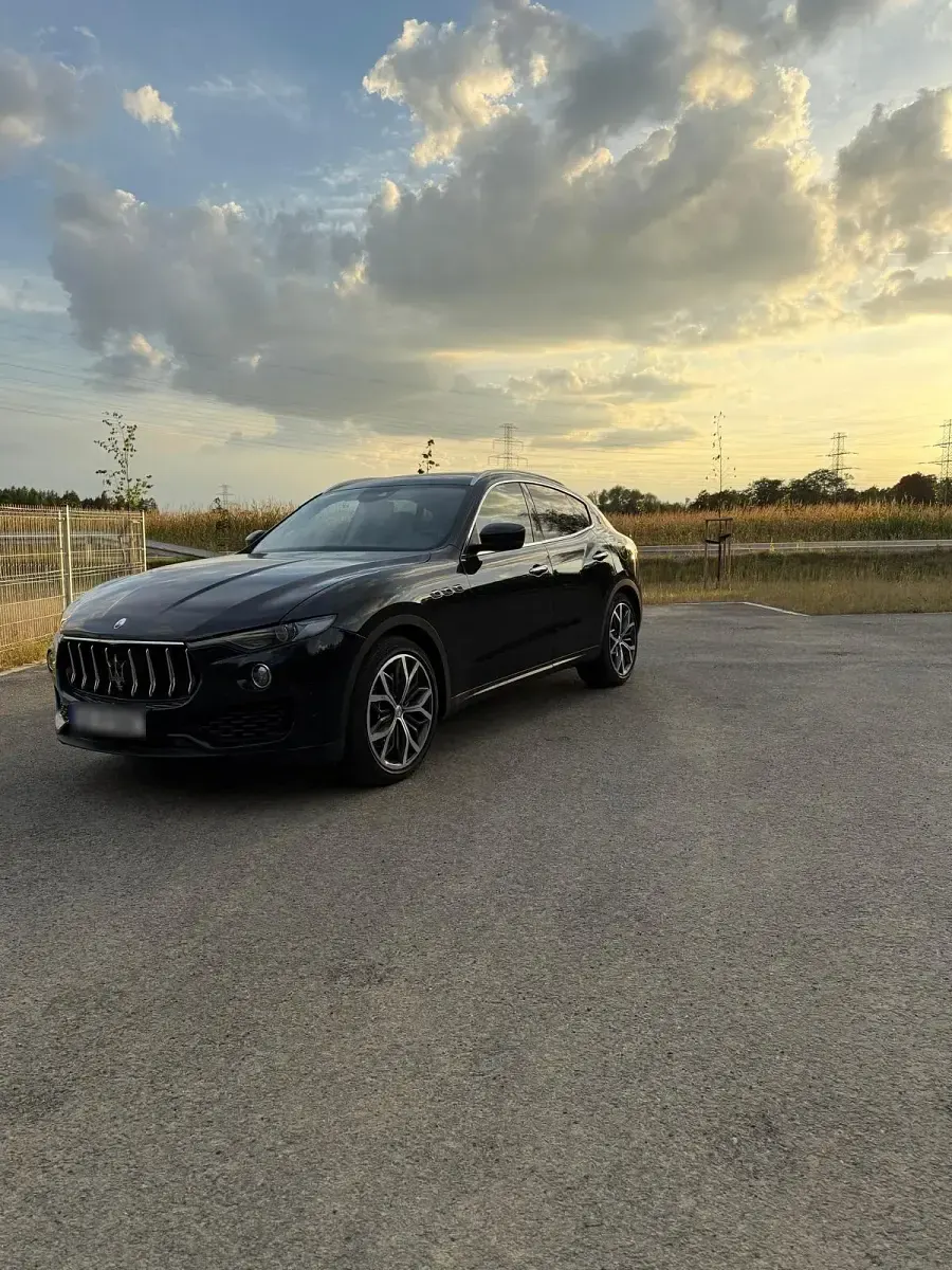 Gebraucht Maserati Levante 430 PS (316 kW) 2016 Schwarz SUV
