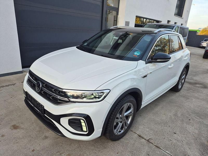 Pure white /dach schwarz Gebraucht 2025 VW T-Roc R-line SUV | 28.999 € - Bild 1/4