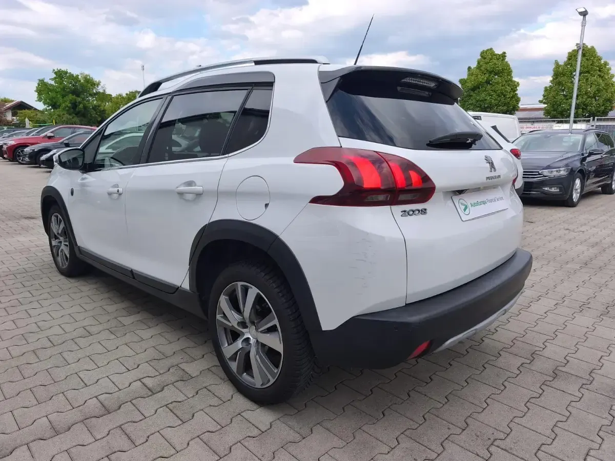Gebraucht Peugeot 2008 Crossway 131 PS (96 kW) 2019 Weiß SUV