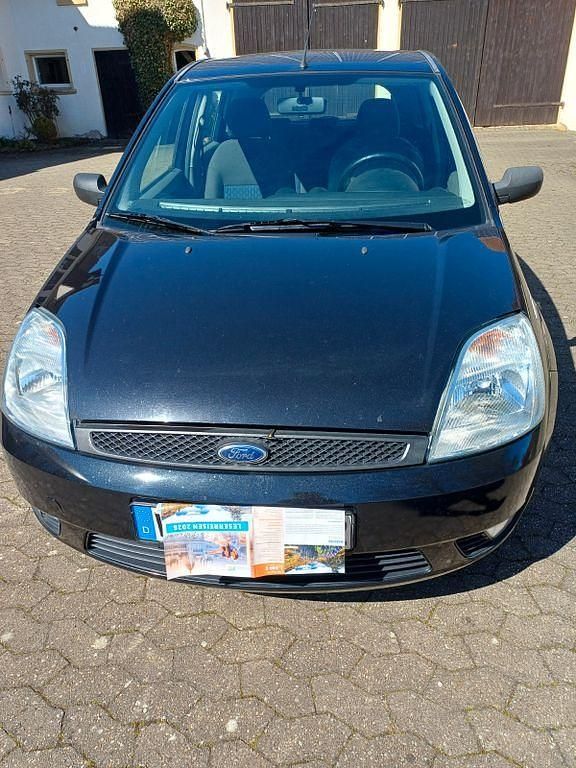Gebraucht Ford Fiesta 80 PS (58 kW) 2003 Schwarz Kleinwagen