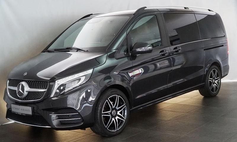 Grau Gebraucht 2020 Mercedes V300 AMG Van / Kleinbus | 52.990 € (Fairer Preis) - Bild 1/4