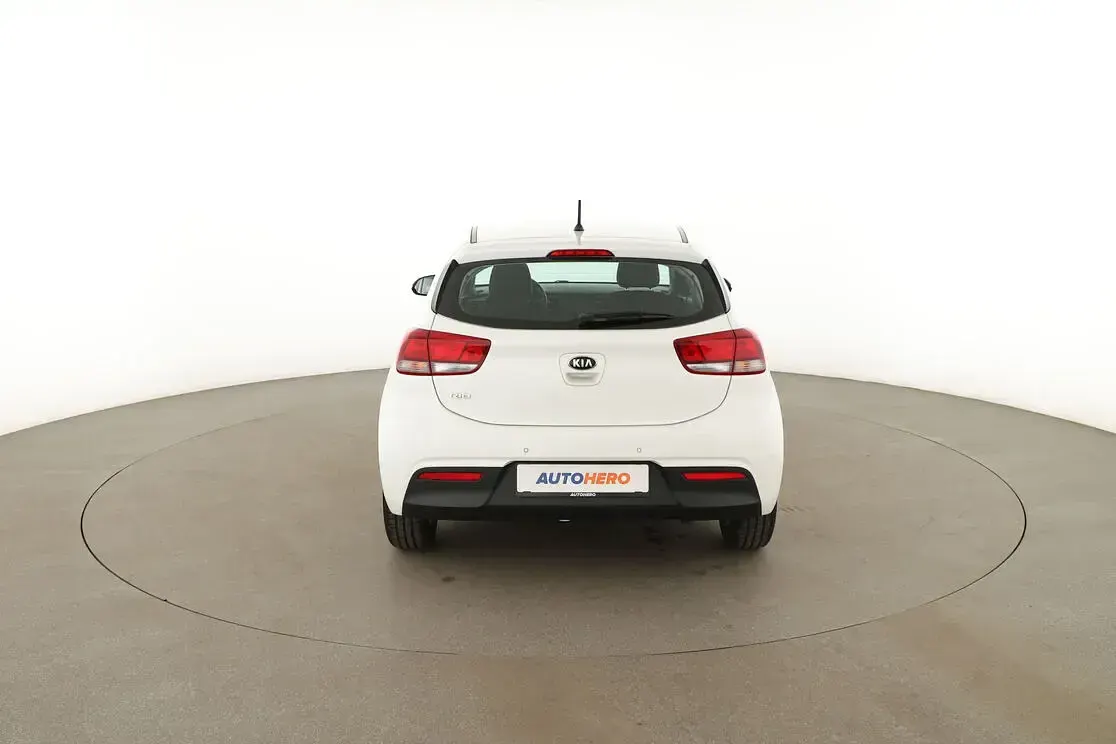 Gebraucht Kia Rio Vision 84 PS (61 kW) 2021 Weiß Kleinwagen