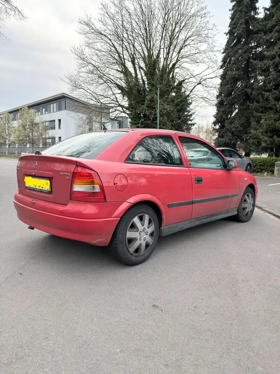 Gebraucht Opel Astra 85 PS (62 kW) 2002 Rot Coupé