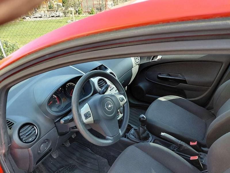 Gebraucht Opel Corsa Color Edition 80 PS (58 kW) 2009 Rot Kleinwagen