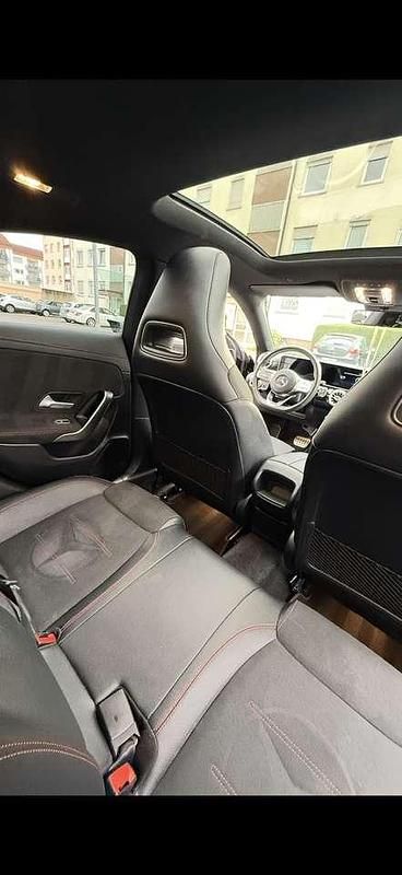 Gebraucht Mercedes CLA220 190 PS (139 kW) 2020 Schwarz Limousine