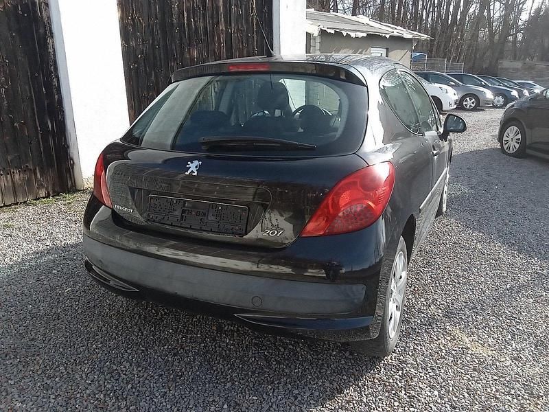 Gebraucht Peugeot 207 88 PS (64 kW) 2006 Schwarz Kleinwagen